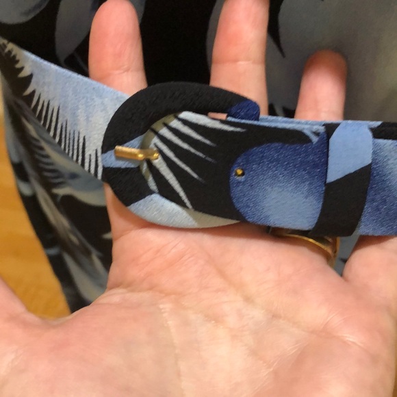 Navy and Light Blue Floral Sleeveless Dress - Picture 5 of 9